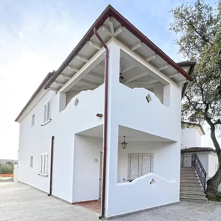 Apartment Relax At Res Del Maria Rosaria-1bed B5 Sleeps5 Orosei